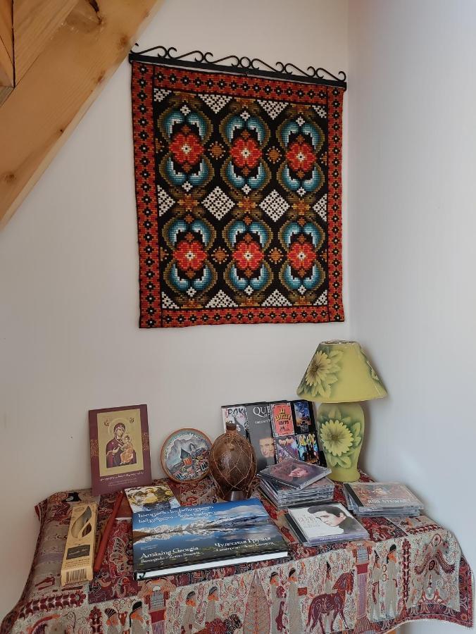 Village House Mestia Eksteriør bilde